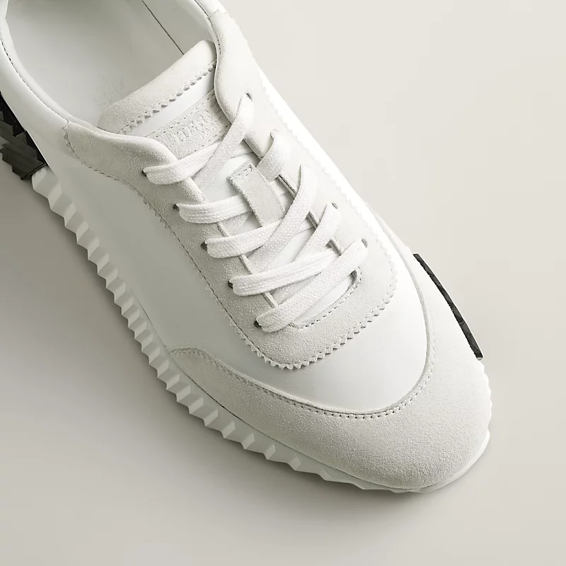 bouncing-sneaker--242212Z90-above-wm-7-0-0-800-800_g