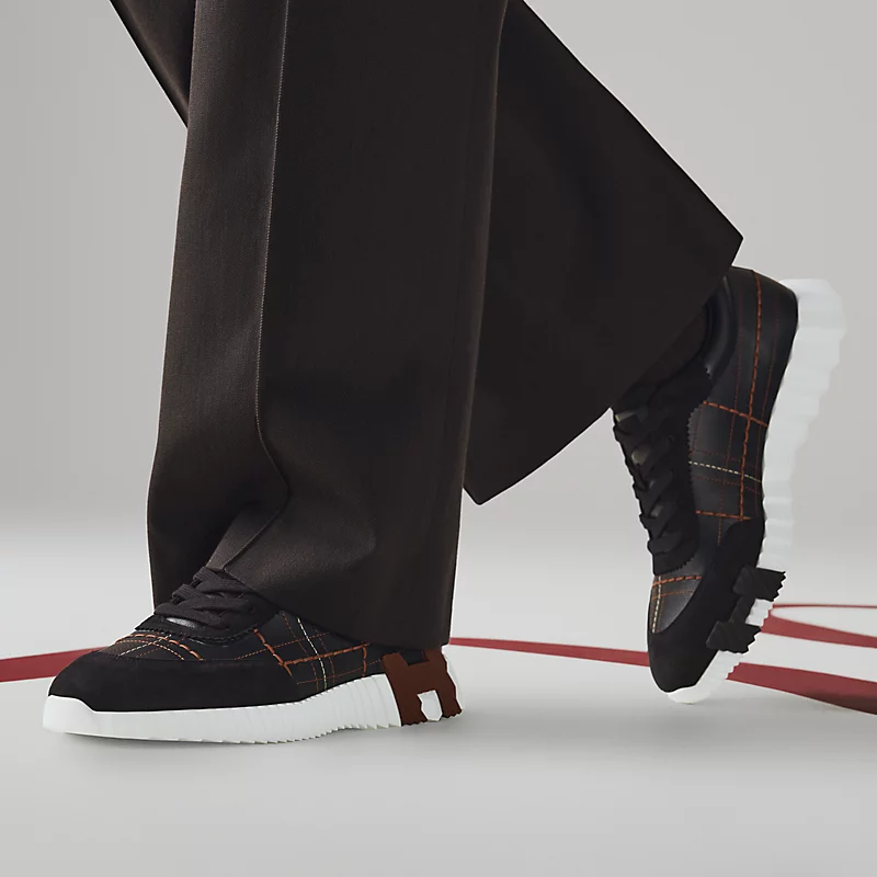 bouncing-sneaker--252886ZH01-worn-2-0-0-800-800_g