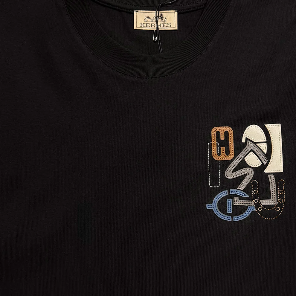 hermes-puzzle-tee-3_abab1f00-1ef3-4b30-9f95-5042ebaa0baa