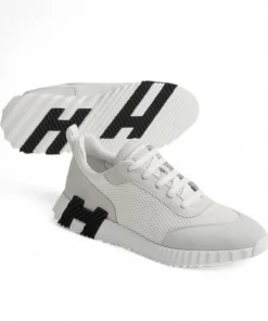 BOUNCING SNEAKER