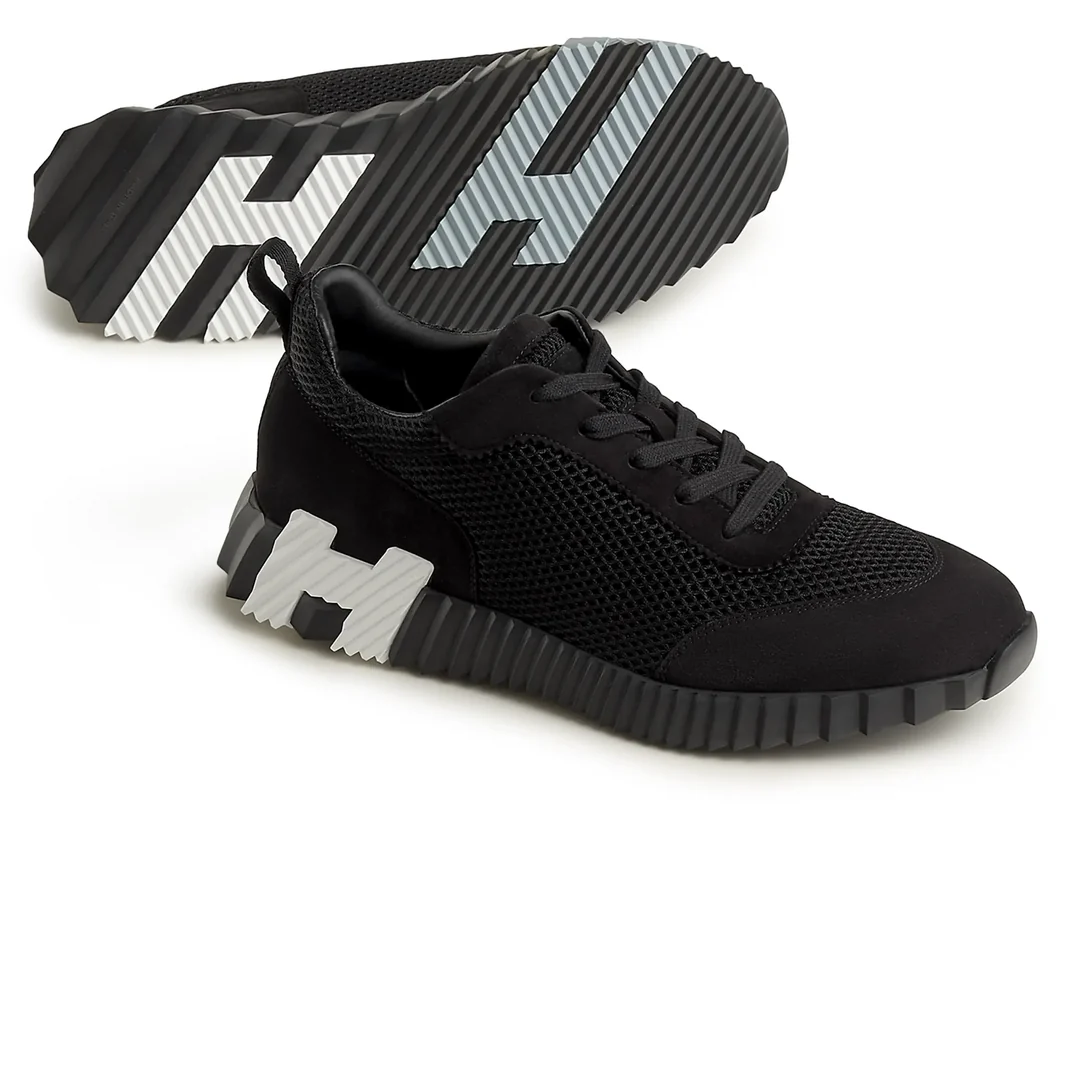 bouncing-sneaker-black