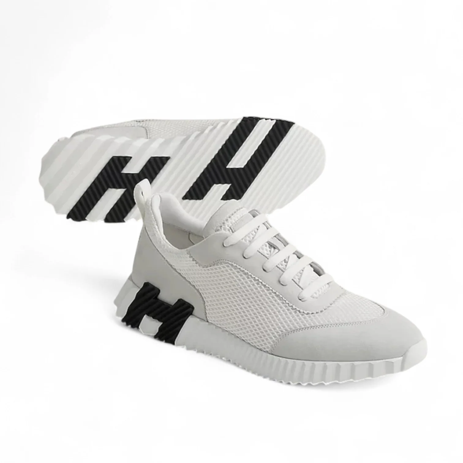 BOUNCING SNEAKER
